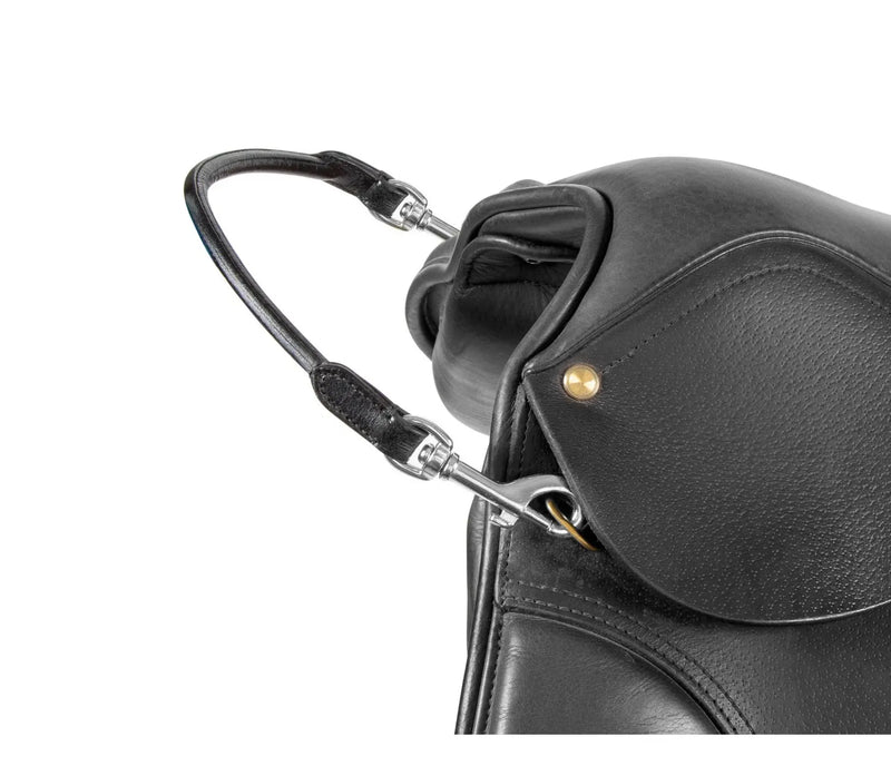 Black balance saddle strap that attaches to the D-rings of the saddle.